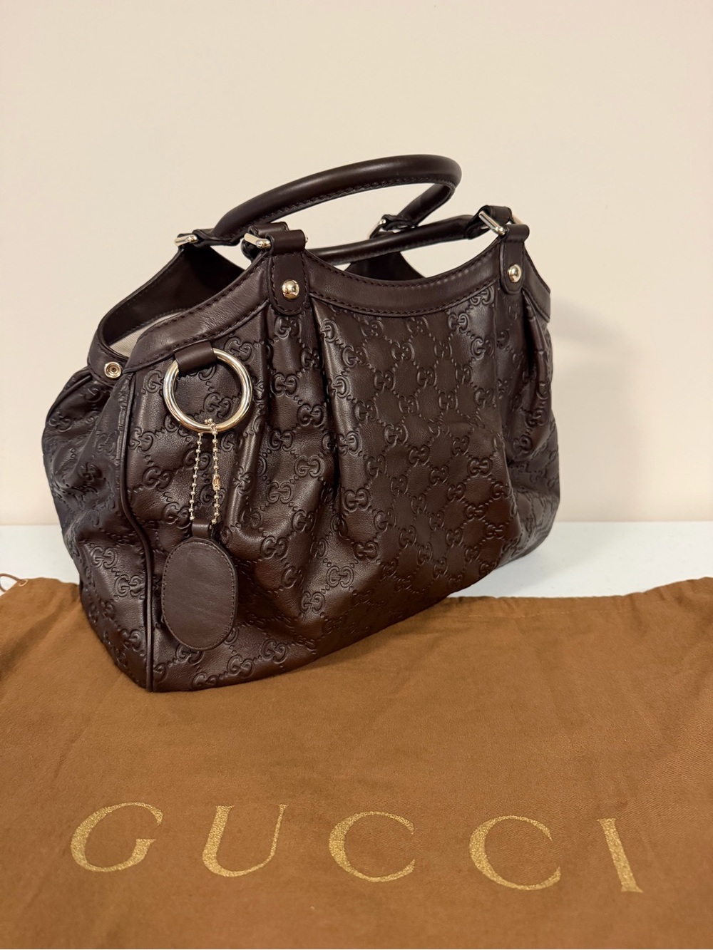 Gucci Brown GG Embossed Leather Shoulder Bag - Picture 4 of 16